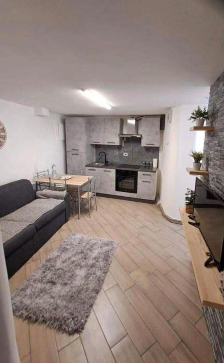 Casa Jasmina Apartment Mezzano Ngoại thất bức ảnh